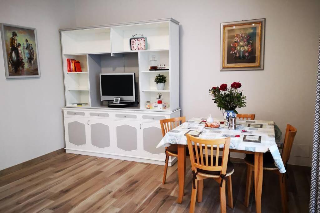 Delizioso Appartamento Cosy Ristrutturato Parma Exteriör bild